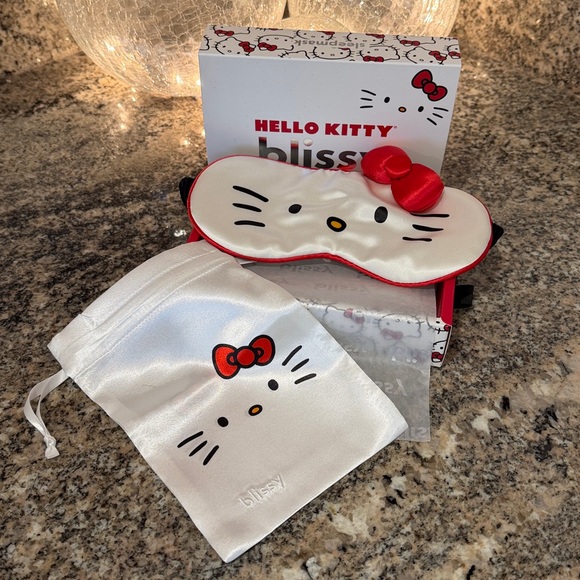 Blissy Accessories - Blissy Hello Kitty Sleep Mask with Red Bow